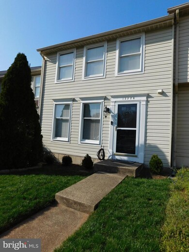 13228 Custom House Ct, Fairfax, VA 22033 - photo 2