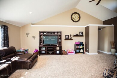 9310 Windward-4673