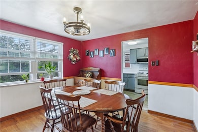 2130 Parklyn St, Pittsburgh, PA 15234 - photo 5