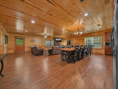 2103 Roscoe Ct, Sevierville, TN 37876 - photo 7