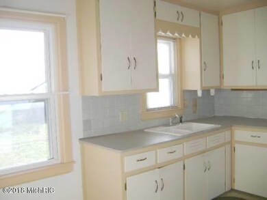 1614 Lake St, Niles, MI 49120 - photo 5