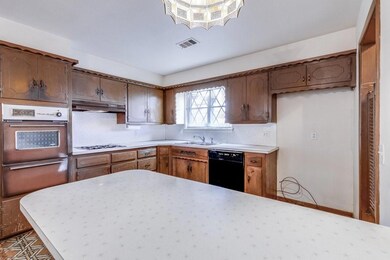 4312 NW 53rd St, Oklahoma City, OK 73112 - photo 3