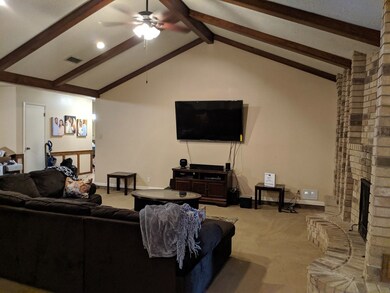 1809 Hollybrook Dr, Nacogdoches, TX 75965 - photo 2