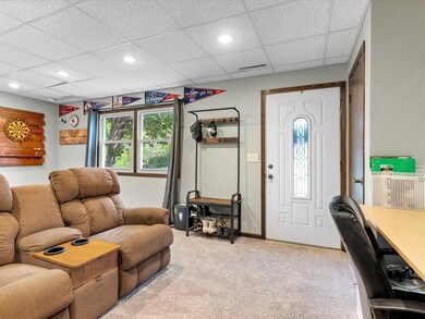 1630 Valley St NW, Cedar Rapids, IA 52405 - photo 5