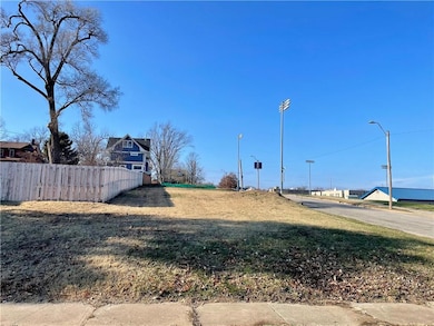 5400 Lydia Ave, Kansas City, MO 64110 - photo 3