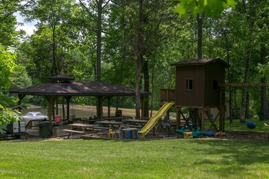 RealTourCast - J Beam - Taylorsville (15