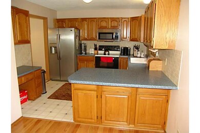 4516 49th Place, Des Moines, IA 50310 - photo 5