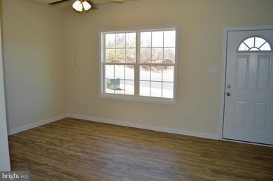 24 Daffodil Ln, Martinsburg, WV 25404 - photo 5