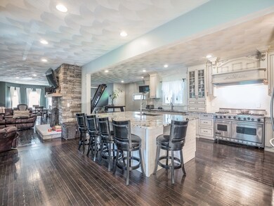 51 Varnum Rd, Dracut, MA 01826 - photo 6