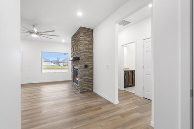 860 W Elmwood Cir, Nixa, MO 65714 - photo 4