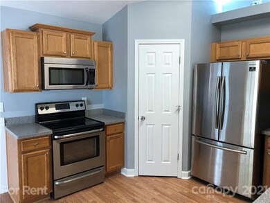 1731 Riverstone Dr, Lincolnton, NC 28092 - photo 3