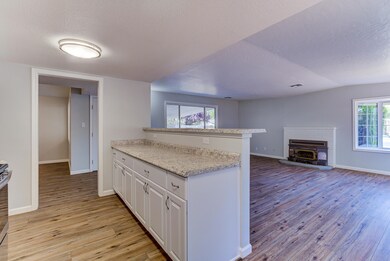 2807 Fairway Ave, Redding, CA 96002 - photo 7