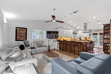 1141stSt-22