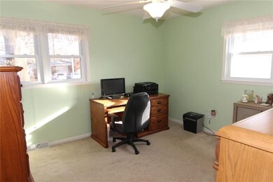 6816 Larsen Ln, Shawnee, KS 66203 - photo 2