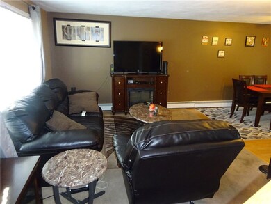 61 Reed St unit 61, Warwick, RI 02886 - photo 3