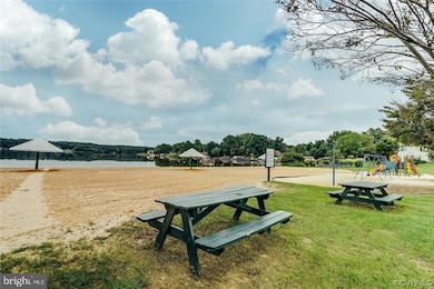 385 N Lakeshore Dr, Louisa, VA 23093 - photo 2