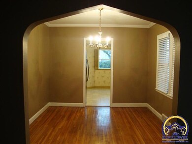 1911 SW Webster Ave, Topeka, KS 66604 - photo 4