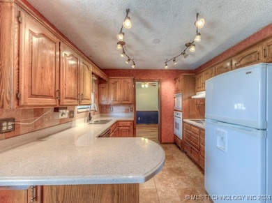 2613 W Atlanta Ct, Broken Arrow, OK 74012 - photo 6