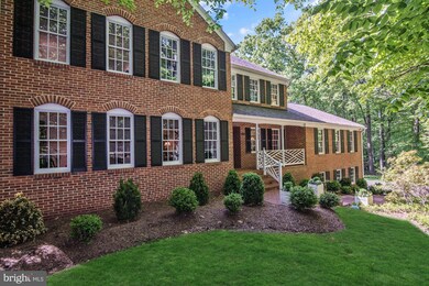 7008 Loch Edin Ct, Potomac, MD 20854 - photo 2