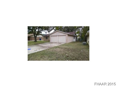 908 Holly St, Copperas Cove, TX 76522 - photo 3