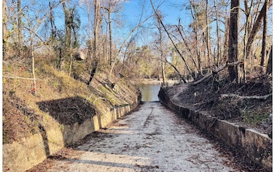 Nearby Public Boat Ramp