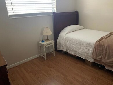 Burger bedroom