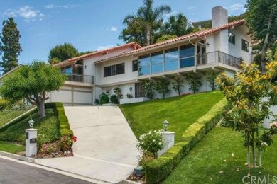 Pristine setting for a delightful 5-bedroom, 3-1/2