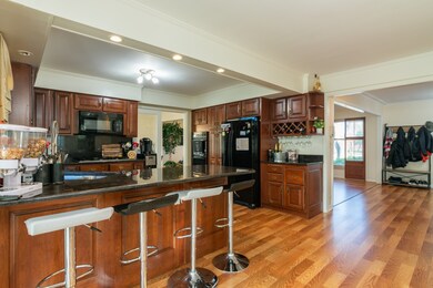 2424 Pfingsten Rd, Glenview, IL 60026 - photo 4