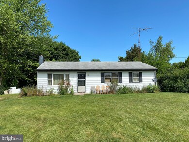 6841 Horst Rd, Chambersburg, PA 17202 - photo 3