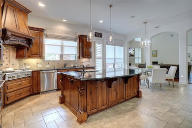 201 Beaver Creek Ct, Southlake, TX 76092 - photo 7