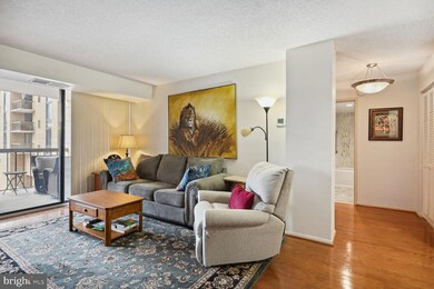 The Brittany unit 117, Arlington, VA 22204 - photo 2
