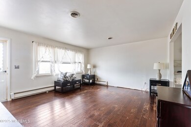 24 Hampshire Rd, Toms River, NJ 08757 - photo 5