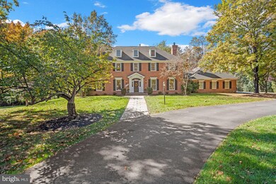 12001 Wetherfield Ln, Potomac, MD 20854 - photo 2