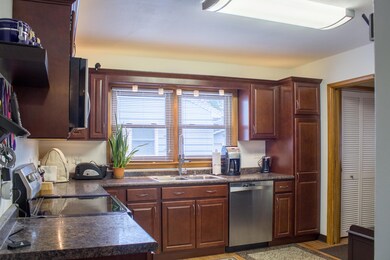 2111_8th_Ave_N-16