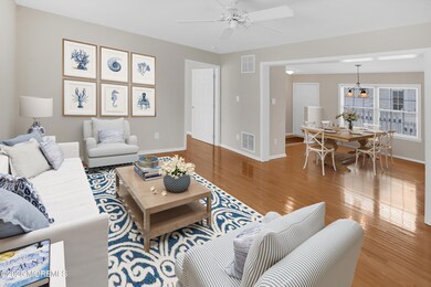 Living-Room-1_staged_fix_1