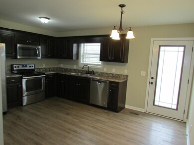 526 Skinner Flat Rd, Manchester, TN 37355 - photo 7