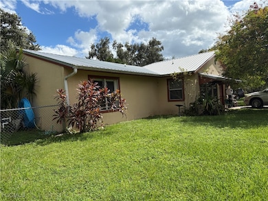 4014 N Edgewater Cir, Labelle, FL 33935 - photo 2