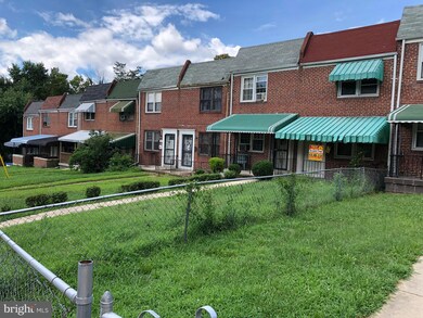 1016 Ellicott Driveway, Baltimore, MD 21216 - photo 2