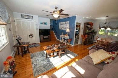 163 Miller Dr, Southampton, PA 18966 - photo 4