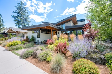 3125 NW Blodgett Way, Bend, OR 97703 - photo 3