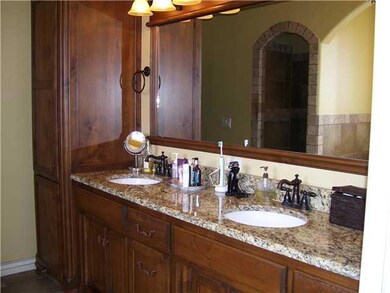 Master Bath/Spa. The master bath features double v