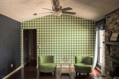 5355 Secluded Oaks Ln, Jacksonville, FL 32210 - photo 5