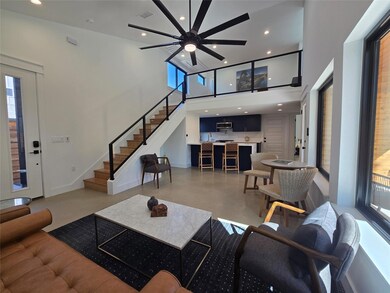 5303 Grover Ave unit 2, Austin, TX 78756 - photo 5