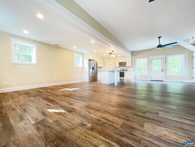 6804 Rolling Rd S, Scottsville, VA 24590 - photo 5