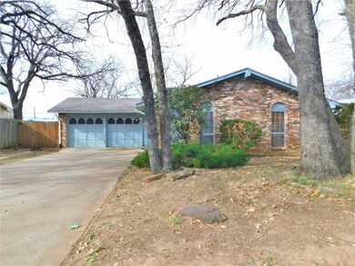 2414 Mercedes Rd, Denton, TX 76205 - photo 2