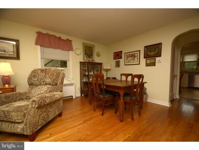 247 E Summit St, Souderton, PA 18964 - photo 4