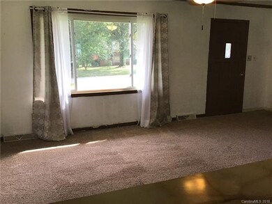 195 E Meadowview Dr, Statesville, NC 28625 - photo 5