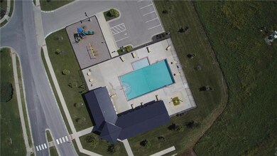 1404 SW Cornwall Rd, Raymore, MO 64083 - photo 3