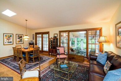 4935 Pale Orchis Ct, Columbia, MD 21044 - photo 6