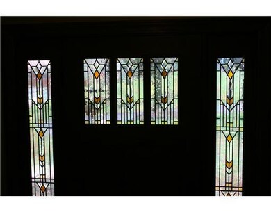 Entry/Foyer. Front door glass detail...